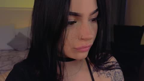 Snapshot of lisaaaliss chatting on May 10, 11:48 am lisaaaliss online show from May 10, 11:48 am