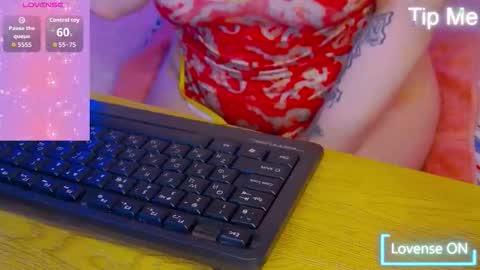 Lisa online show from November 21, 8:35 am