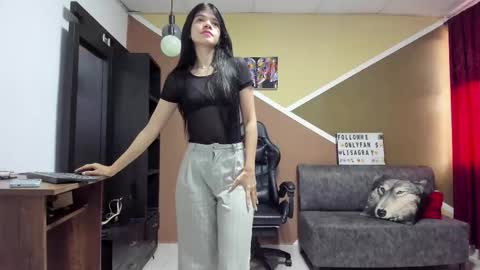 Snapshot of lisagray_1 chatting on March 27, 7:35 pm Lisa Gray Independent Model online show from March 27, 7:35 pm