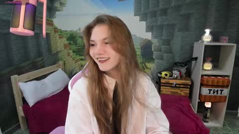 Snapshot of lisaporters chatting on March 3, 5:18 pm Lisa online show from March 3, 5:18 pm