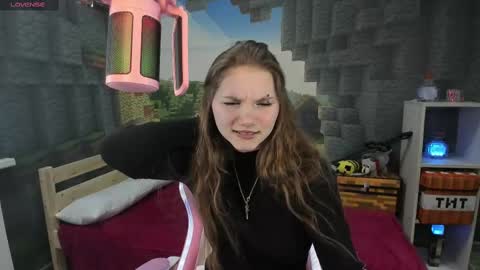 Snapshot of lisaporters chatting on March 5, 8:21 pm Lisa online show from March 5, 8:21 pm