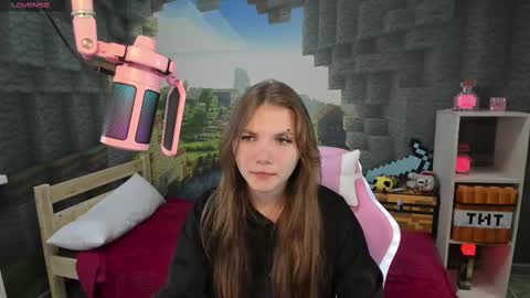 Snapshot of lisaporters chatting on March 12, 9:03 pm Lisa online show from March 12, 9:03 pm