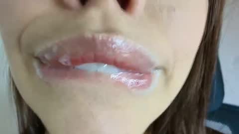 Snapshot of lisbet_21x chatting on October 22, 9:58 pm Lisbet online show from October 22, 9:58 pm