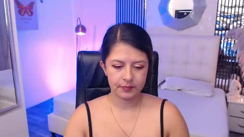 Snapshot of liss_black chatting on June 27, 3:55 am Andrea online show from June 27, 3:55 am