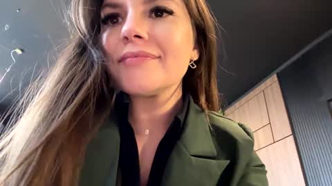 Lissa online show from April 29, 12:42 pm