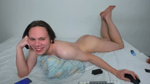 Alfie online show from December 15, 8:15 pm