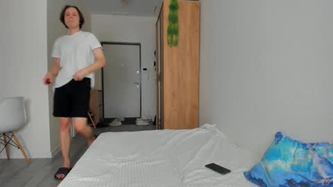 Alfie online show from December 22, 7:31 pm