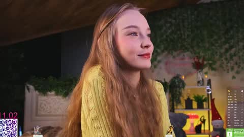 Snapshot of lissa_meooow chatting on February 11, 6:18 am your Liza again. Next stream Dec. 1 at 2 or 3 GMT online show from February 11, 6:18 am