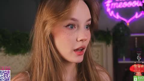 Snapshot of lissa_meooow chatting on February 13, 5:47 am your Liza again. Next stream Dec. 1 at 2 or 3 GMT online show from February 13, 5:47 am