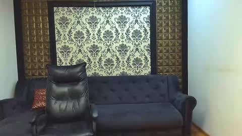 Lisa online show from November 7, 8:09 pm