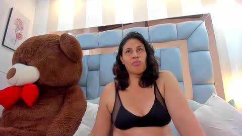 lissaharris online show from February 13, 3:57 am