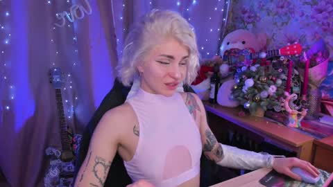 Lissa online show from December 31, 6:24 pm