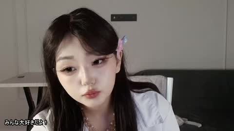 Lissa online show from April 13, 7:08 pm