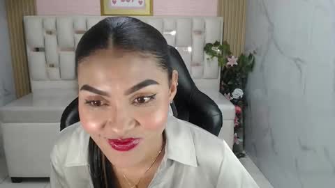 lissandra_s online show from November 20, 8:19 pm