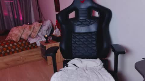 Snapshot of lisshoran chatting on October 23, 10:36 am Lissa online show from October 23, 10:36 am