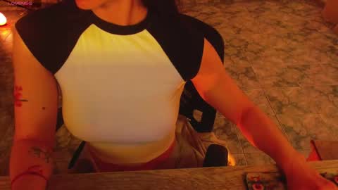 Liss online show from December 1, 2:55 pm