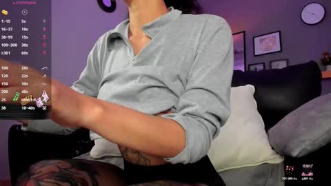 lissy__dream online show from October 14, 1:28 am