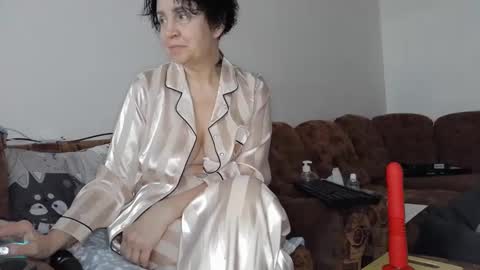 Snapshot of litisialove455 chatting on February 4, 8:13 am litisialove455 online show from February 4, 8:13 am