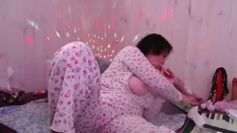 Snapshot of litisialove455 chatting on February 6, 8:07 am litisialove455 online show from February 6, 8:07 am