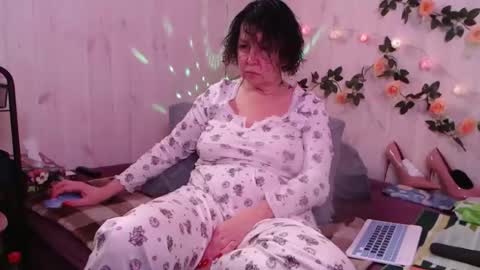 Snapshot of litisialove455 chatting on February 23, 7:39 am litisialove455 online show from February 23, 7:39 am