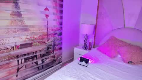 little__doll18 online show from July 17, 9:08 pm