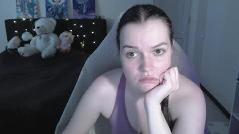 little__flowers online show from April 19, 9:30 am