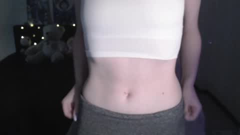 little__flowers online show from May 31, 9:16 am