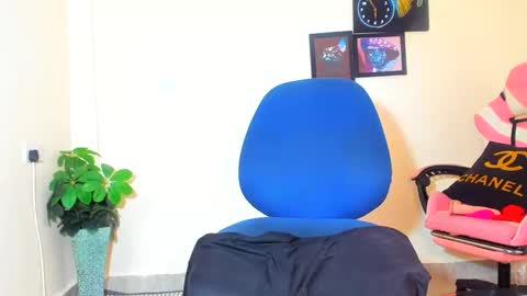 little_africa online show from February 11, 11:10 am