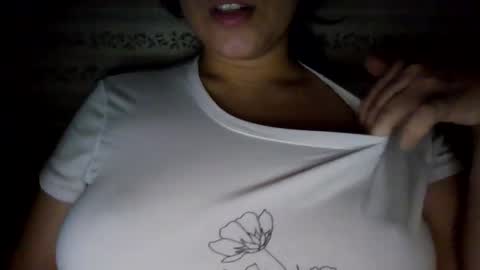 Snapshot of little_anef chatting on April 9, 8:42 am little_anef online show from April 9, 8:42 am