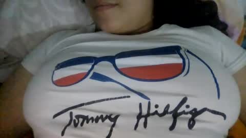 Snapshot of little_anef chatting on June 27, 3:33 am little_anef online show from June 27, 3:33 am