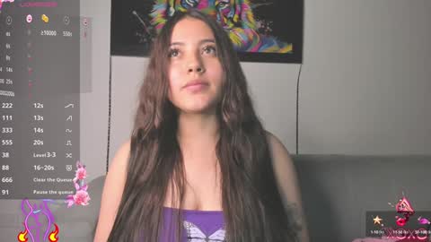 Snapshot of little_caro13 chatting on December 29, 11:39 pm Independent model carolina online show from December 29, 11:39 pm