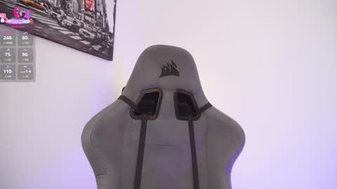 Help me reach 100 likes online show from November 14, 7:12 pm