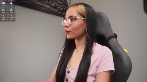 Help me reach 100 likes online show from November 19, 7:14 pm