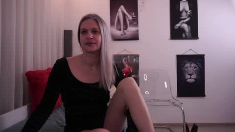 Snapshot of little_heart_andreea chatting on March 12, 10:17 pm little_heart_andreea online show from March 12, 10:17 pm
