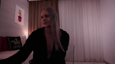 little_heart_andreea online show from November 26, 8:43 pm