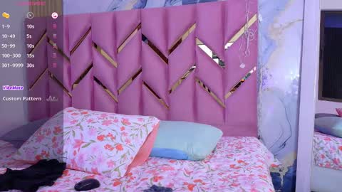 Snapshot of little_kayla_ chatting on September 12, 3:17 am kayla Instagram kayla 71082 online show from September 12, 3:17 am