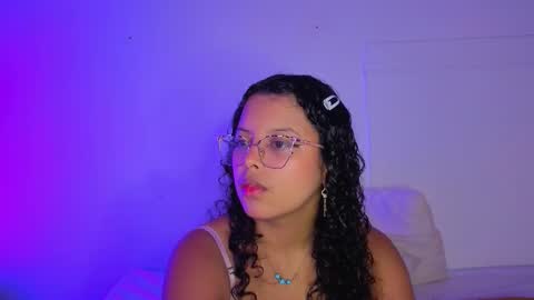 little_lilith_apple online show from November 6, 4:08 pm