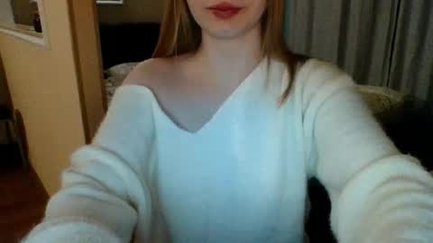 Snapshot of little_mariaa chatting on December 4, 8:50 pm Maria online show from December 4, 8:50 pm