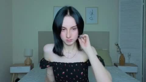 little_mollee online show from October 22, 12:38 pm