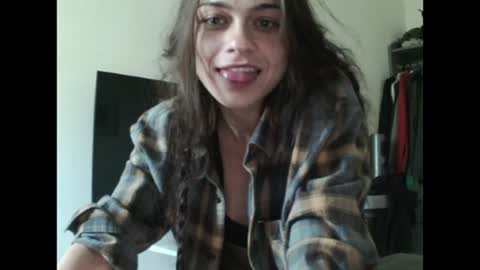 Kyra online show from May 19, 5:08 pm