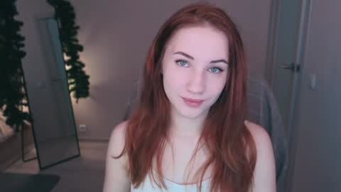 Snapshot of little_pretty_woman chatting on January 12, 10:01 pm little_pretty_woman online show from January 12, 10:01 pm