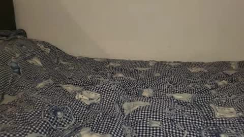 Snapshot of little_sakuraxxx chatting on October 30, 12:45 am GiuliaFrancesco online show from October 30, 12:45 am