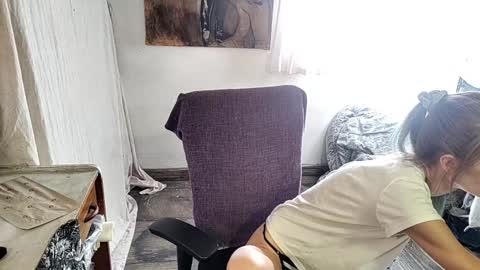 Snapshot of little_savage chatting on January 19, 8:41 pm little_savage online show from January 19, 8:41 pm