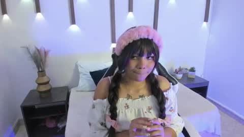 S U M I online show from April 26, 2:20 am