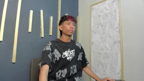 Snapshot of little_twink19x chatting on February 23, 7:11 pm JESSAR online show from February 23, 7:11 pm