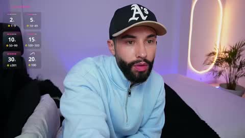 little_vannesaa online show from February 13, 3:39 am