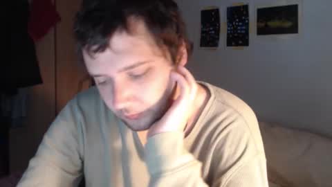 littlealien7 online show from October 25, 8:03 pm