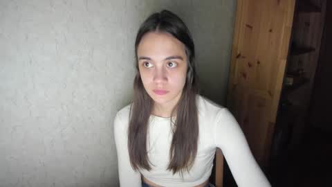 littleashleyy online show from November 20, 1:33 pm