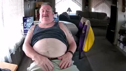 Littled83057 online show from October 28, 7:05 pm