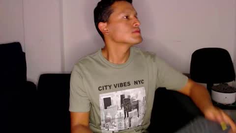 Manu online show from December 15, 2:38 am